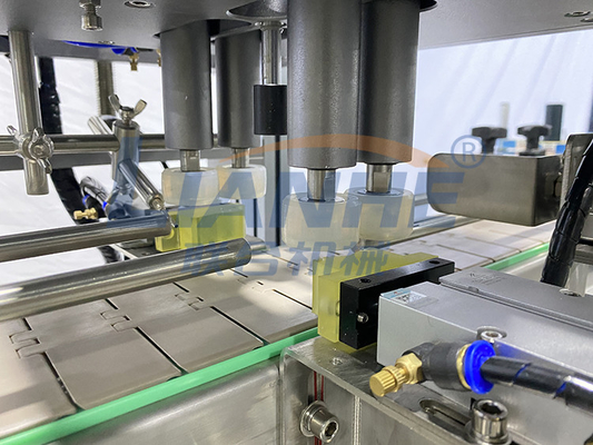 flüssiger Füllmaschine-automatischer Kolben-füllende mit einer Kappe bedeckende Kennzeichnungslinie der Flaschen-250ml