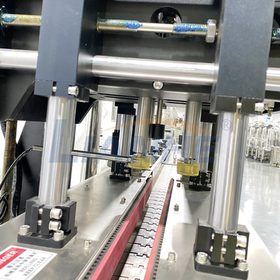 Mit einer Kappe bedeckender Maschine 0.6-0.8 der automatischen Flaschen-SUS304 Mpa nicht rostend
