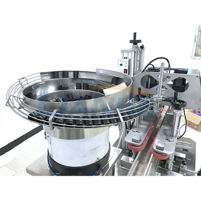 Mehrfunktionales automatisches abfüllendes mit einer Kappe bedeckendes Maschinen-Rostschutzmittel schraubenartig